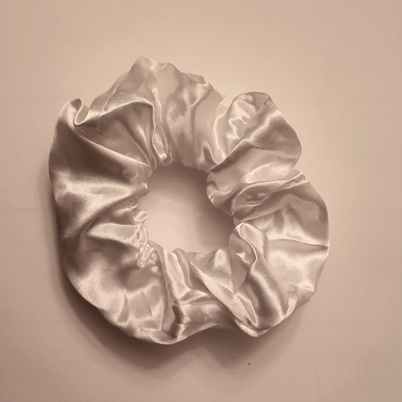 Fun white Glowing and Blinking Hair Scrunchie NWOT - Picture 4 of 5